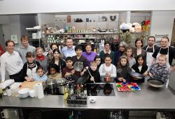 Kochen wie die Profis: Mittagskinder bei Essen & Trinken